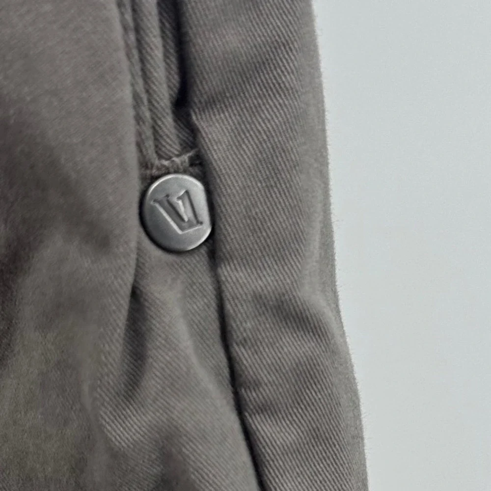Vuori Meta Pant Men 36 Warm Grey Tech Chino Performance‎ Slim Straight Trousers